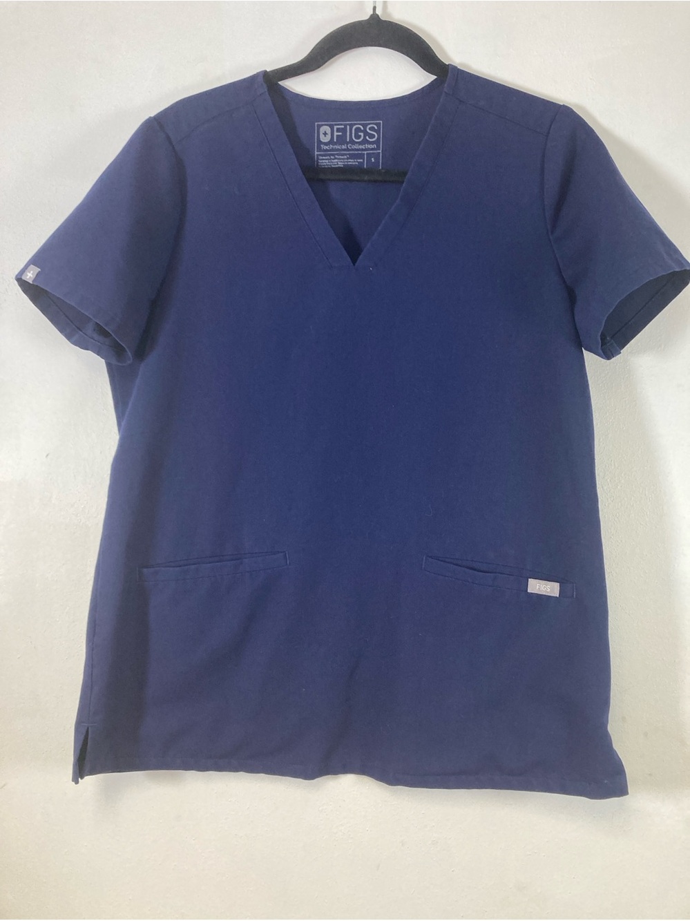 Figs Women’s Casma Navy Blue V Neck Pocket Scrub Top Sz Small FW1100 Stretch